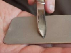 DMT Dia-Sharp Sharpener, Credit Card Sized -tools shop MS CCD F big