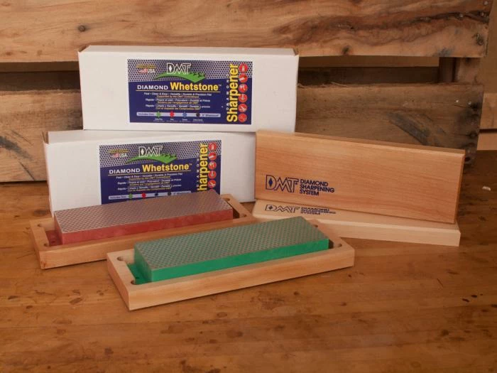 DMT Diamond Whetstone With Hardwood Box 4 DMT Diamond Whetstone With Hardwood Box - Image 2