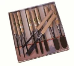 Iyoroi Umeki-Nomi Bronze Backed Dovetail Chisels