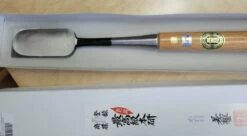 Iyoroi Sashi-Nomi Slick Paring Chisels