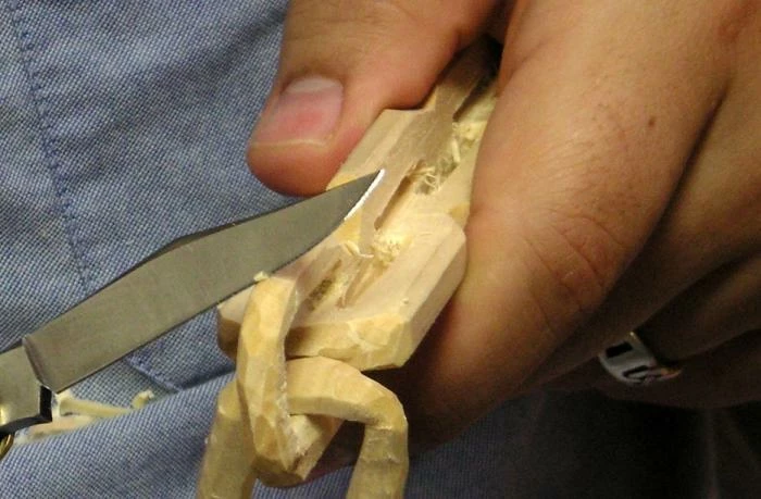 Classic Three Bladed Whittling Knife With D2 Blades By Queen Cutlery 3 Classic Three Bladed Whittling Knife With D2 Blades By Queen Cutlery